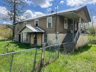301 23rd St, Rainelle, WV 25962