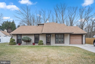 545 Greenbriar Dr, Williamstown, NJ 08094