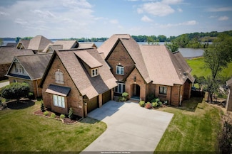 3114 Marina Dr, Athens, AL 35611