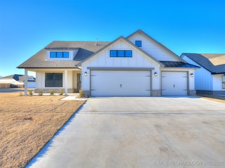 9461 E 134th Place S, Owasso, OK 74055
