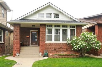 2516 W Berteau Ave, Chicago, IL 60618
