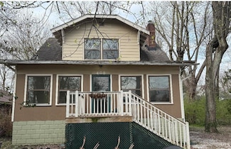408 N 8th St, Petersburg, IN 47567
