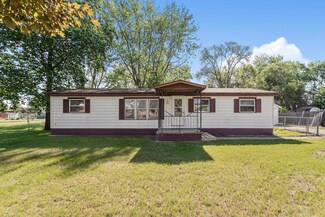 2710 Kreighbaum St, Elkhart, IN 46517