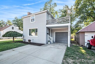 232 S Division St, Zeeland, MI 49464