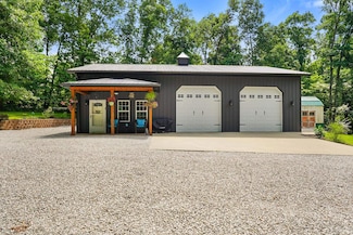 5695 W Gifford Rd, Bloomington, IN 47403