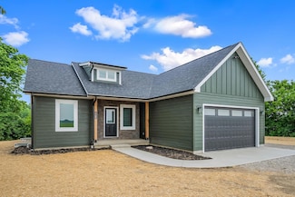 1705 Horseshoe Rd, Delaware, OH 43015