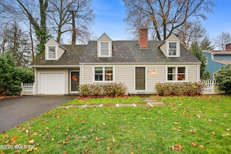 22 Summit Rd, Riverside, CT 06878