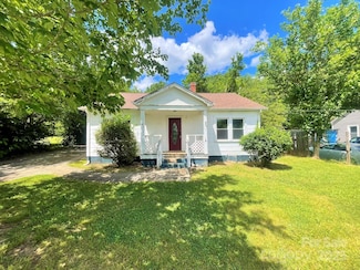 736 7th Ave SW, Hickory, NC 28602