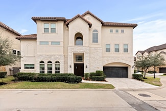 913 Amelia St, Sugar Land, TX 77478