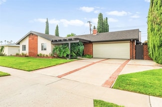 12911 Dean St, Santa Ana, CA 92705