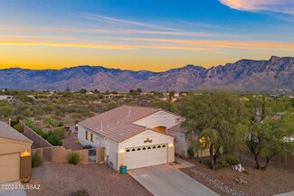 11866 N Crescendo Dr, Tucson, AZ 85737