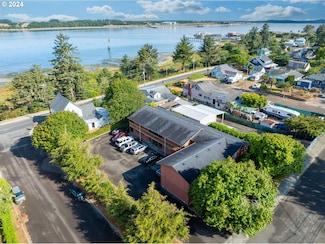 460 S Marple St, Coos Bay, OR 97420