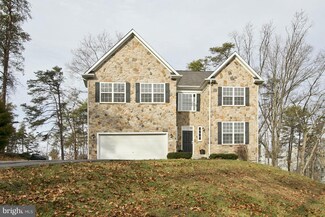 304 Nordic Dr, Cross Junction, VA 22625