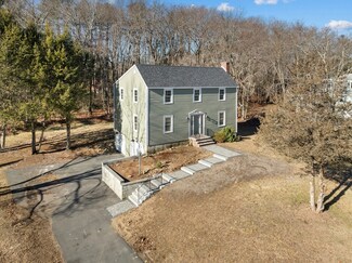11 Zeus Dr, Chelmsford, MA 01824