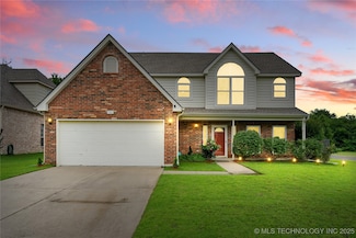 701 N Indianwood Ave, Broken Arrow, OK 74012