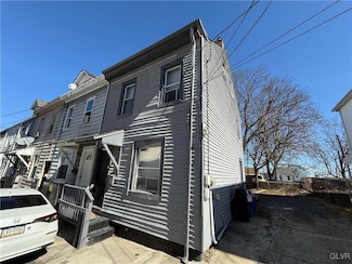 38 S Raspberry St, Easton, PA 18042