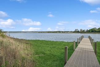 8 S Harbor Dr, Sag Harbor, NY 11963