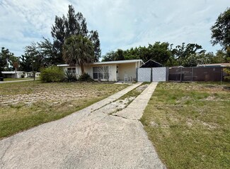 3901 Neptune Dr SE, Saint Petersburg, FL 33705