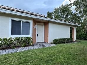 2543 Stockbridge Square SW, Vero Beach, FL 32962