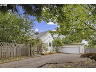 4732 SE Powell Valley Rd, Gresham, OR 97080