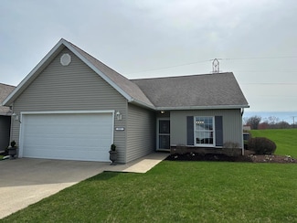 957 King Ridge Dr, Ashland, OH 44805