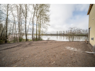 2194 S River Rd, Kelso, WA 98626