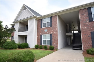 159 Gallery Dr Unit 201, Spring Lake, NC 28390