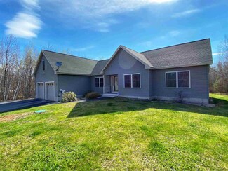 4 Jenkins Rd, New Durham, NH 03855