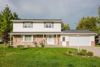 1204 6th Cir SE, Waseca, MN 56093