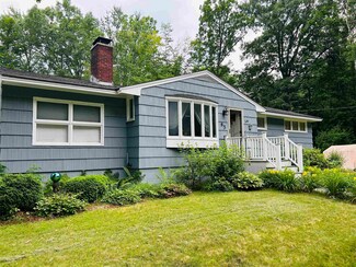 63 Keyes Hill Rd, Pelham, NH 03076