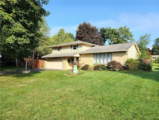 364 Fiesta Rd, Rochester, NY 14626