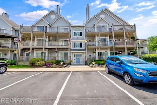37510 Jefferson Ave Unit 203, Harrison Township, MI 48045