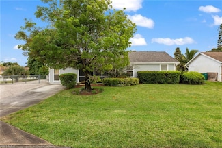 1700 42nd Terrace SW, Naples, FL 34116