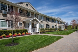 315 Robinson Ave Unit 315-6, East Patchogue, NY 11772