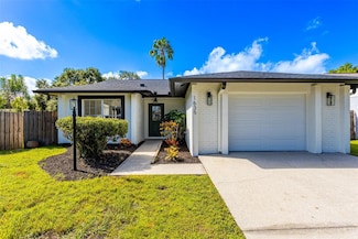 1635 Palm Leaf Dr, Brandon, FL 33510