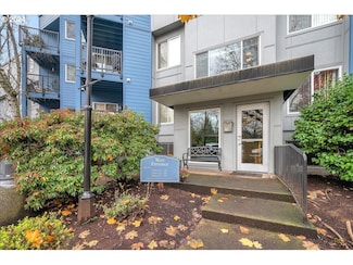 8720 SW Tualatin Rd Unit 323, Tualatin, OR 97062