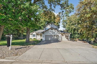 600 Lyman Blvd, Chanhassen, MN 55317