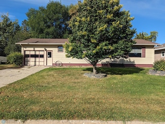655 6th St SW, Forman, ND 58032