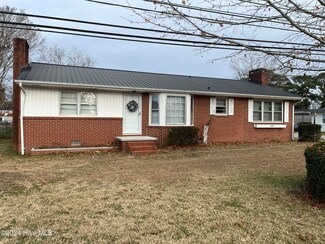 3400 Oaks Rd, New Bern, NC 28560
