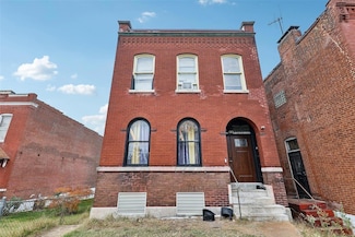 3833 Marine Ave, Saint Louis, MO 63118