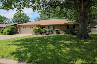 2604 W Broadway St, Broken Arrow, OK 74012