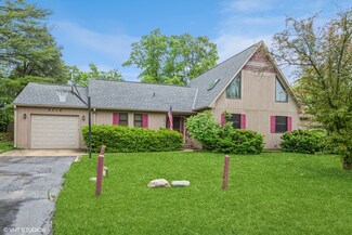 2714 Benjamin Dr, Wonder Lake, IL 60097