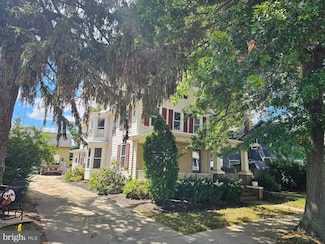 152 N Main St, Elmer, NJ 08318