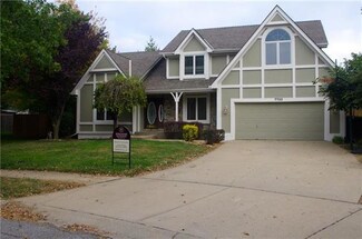 7723 Twilight Ln, Shawnee, KS 66217