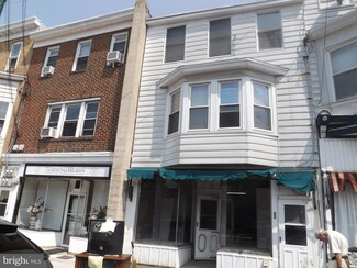 19 N 2nd St, Saint Clair, PA 17970