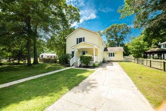 566 Grove Ave, Cape May, NJ 08204
