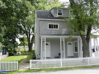 11 Railroad St, Pottsville, PA 17901