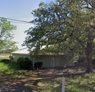 1414 S Broadway St, Jewett, TX 75846