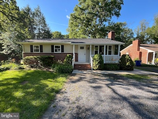 945 Ficklen Rd, Fredericksburg, VA 22405