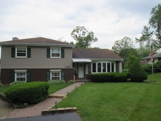 0N454 Purnell St, Wheaton, IL 60187